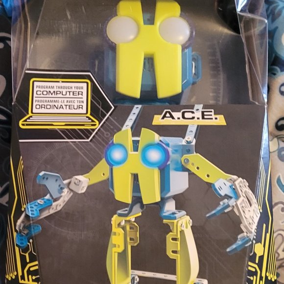 Brand NEW! Meccano- Micronoid Code A.C.E. Programmable Robot Building Kit - Picture 7 of 8